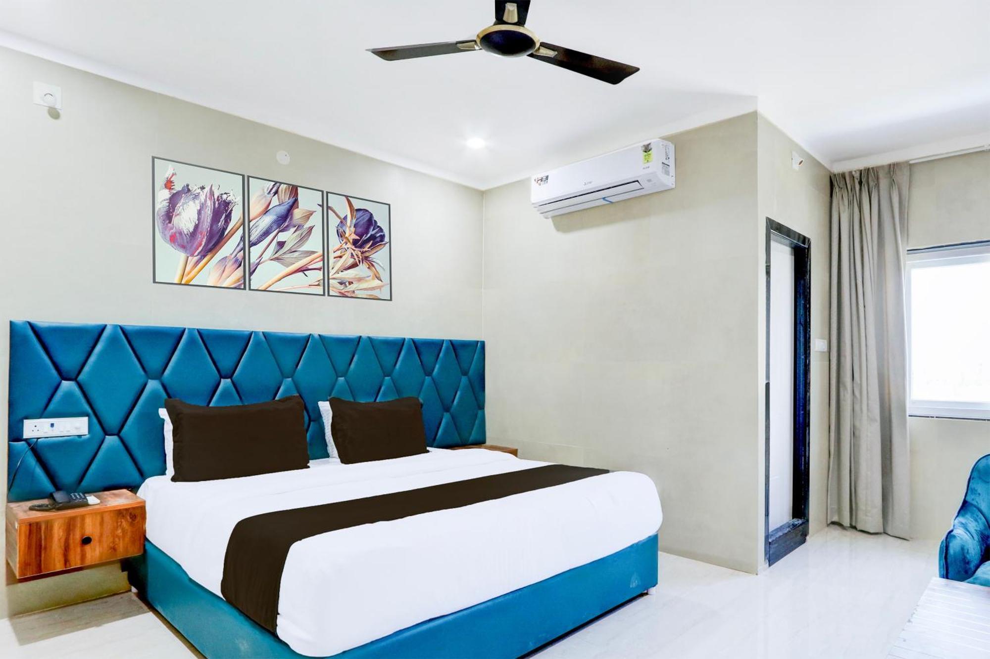 Hotel O Pr Grand Khammam ภายนอก รูปภาพ