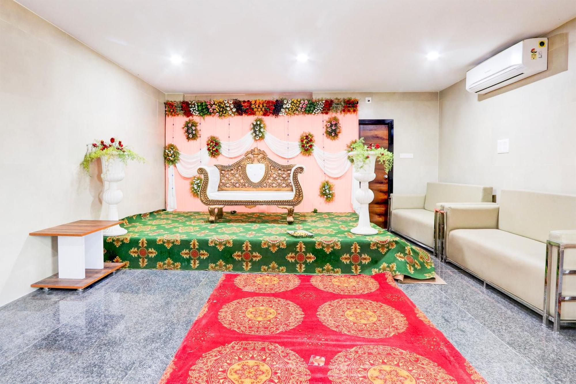 Hotel O Pr Grand Khammam ภายนอก รูปภาพ