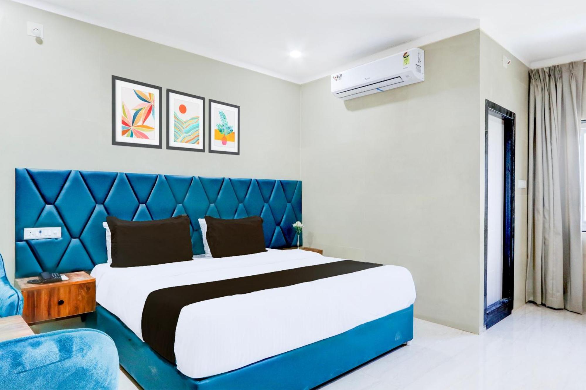 Hotel O Pr Grand Khammam ภายนอก รูปภาพ
